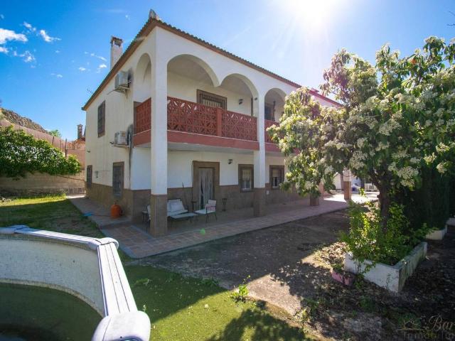 Casa chalet en Venta en Rute