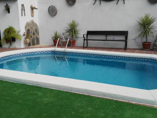 Casa chalet en Venta en Rute