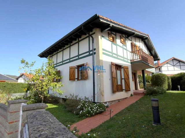 Casa chalet en Venta en Sámano