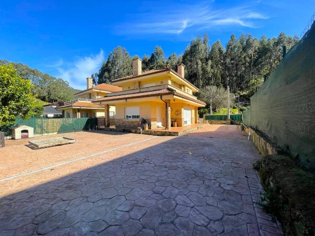 Casa chalet en Venta en Sámano
