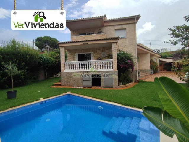 Casa chalet en Venta en Sant Vicenç Dels Horts