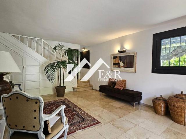 Casa chalet en Venta en Santa Coloma