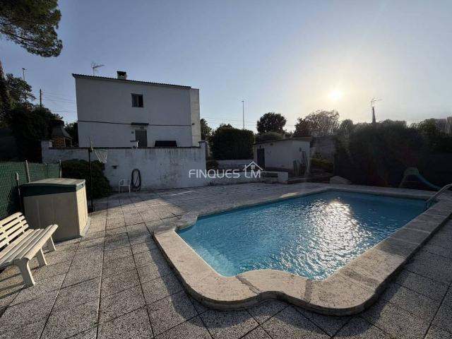 Casa chalet en Venta en Santa Coloma de Farners