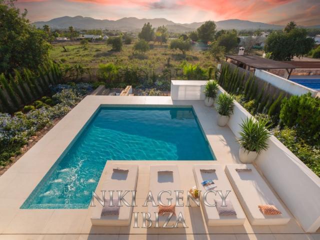 Casa Chalet en Venta en Santa Eularia Des Riu Baleares