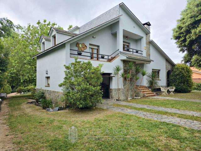 Casa chalet en Venta en Santa Maria de Palautordera