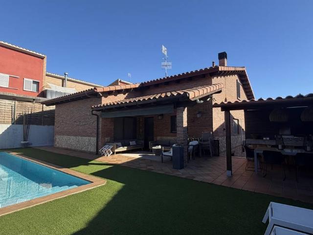 Casa chalet en Venta en Santa Maria de Palautordera