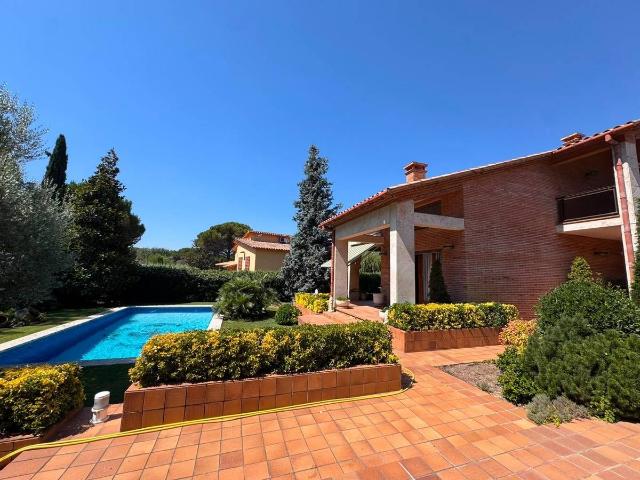 Casa chalet en Venta en Santa Maria de Palautordera