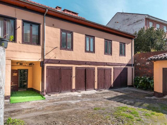 Casa chalet en Venta en Santa Marina Polígono