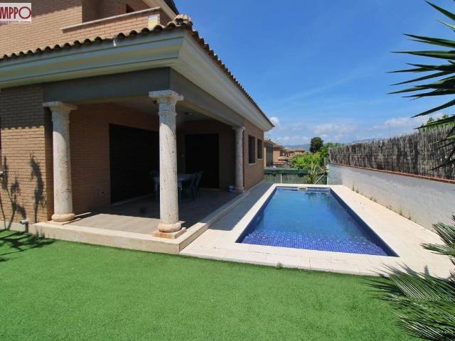 Casa chalet en Venta en Santa Oliva