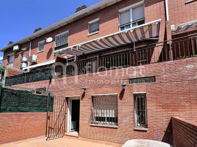 Casa chalet en Venta en Santa Perpètua de Mogoda