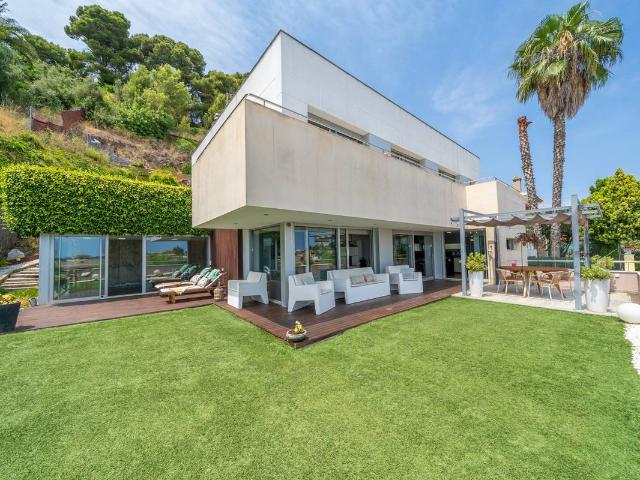 Casa chalet en Venta en Santa Susanna
