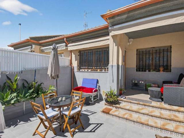 Casa chalet en Venta en Santiago de la Ribera