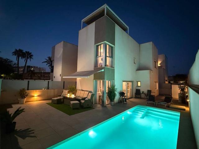 Casa chalet en Venta en Santiago de la Ribera