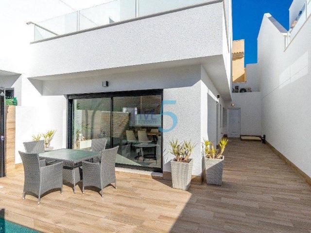 Casa chalet en Venta en Santiago de la Ribera