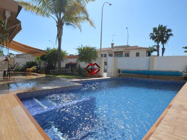 Casa chalet en Venta en Santiago de la Ribera