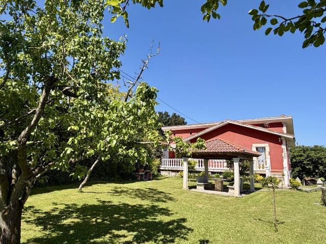 Casa chalet en Venta en Santillana del Mar