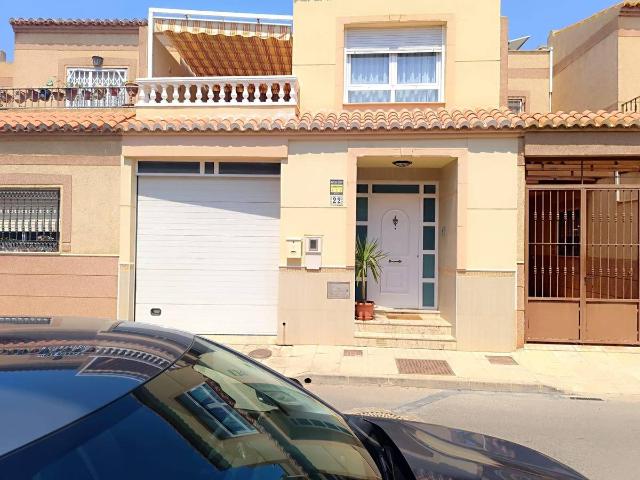 Casa chalet en Venta en Santo Domingo