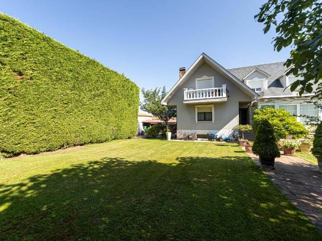 Casa chalet en Venta en Santovenia de la Valdoncina