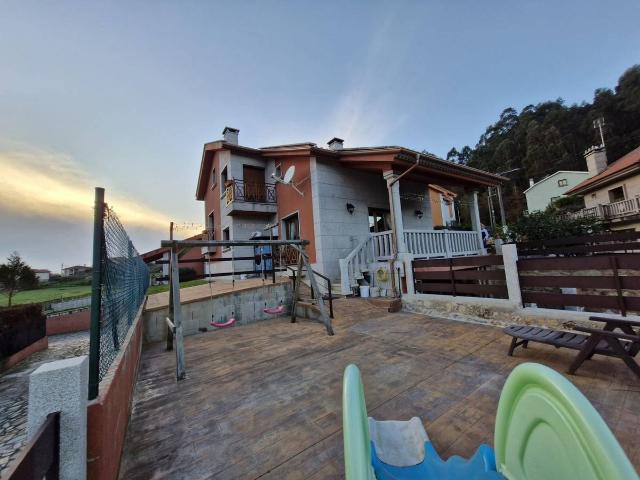 Casa chalet en Venta en Sanxenxo pueblo