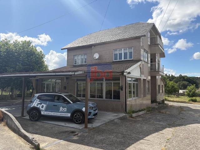 Casa chalet en Venta en San Cibrao das Viñas
