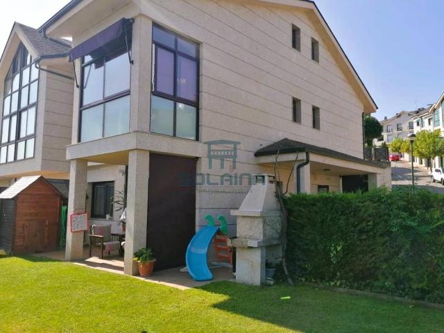 Casa chalet en Venta en San Cibrao das Viñas