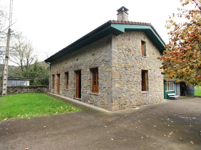 Casa chalet en Venta en San Claudio Trubia Las Caldas