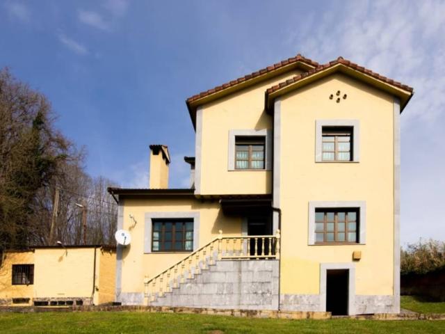 Casa chalet en Venta en San Claudio Trubia Las Caldas