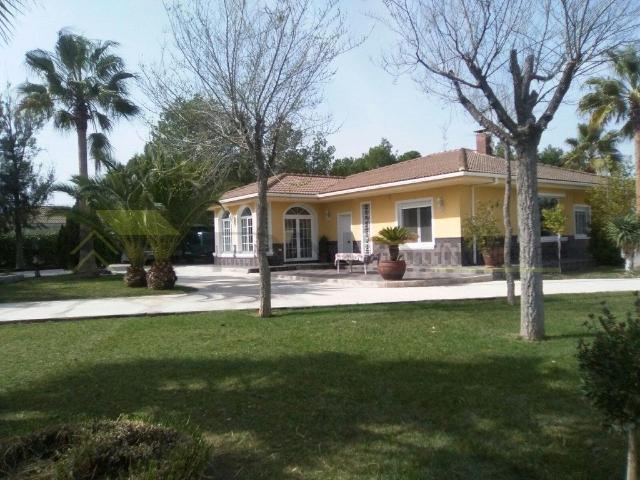 Casa chalet en Venta en San Crispín Huerta Nueva Estación