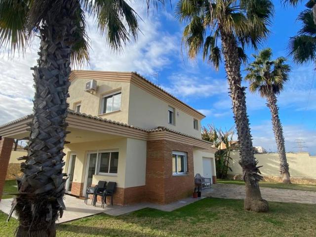 Casa chalet en Venta en San Antonio de Benagéber