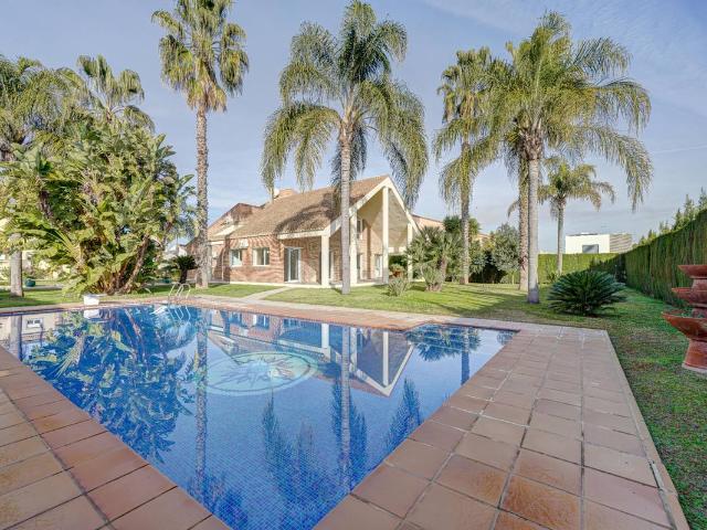 Casa chalet en Venta en San Antonio de Benagéber