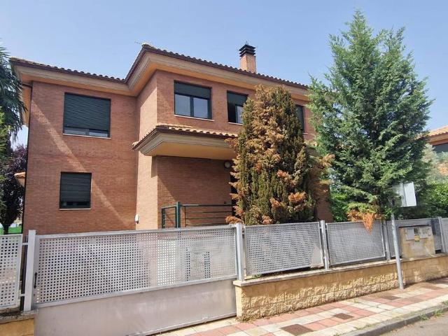Casa chalet en Venta en San Andrés del Rabanedo pueblo