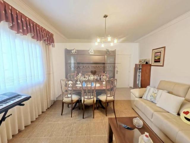 Casa chalet en Venta en San Lorenzo