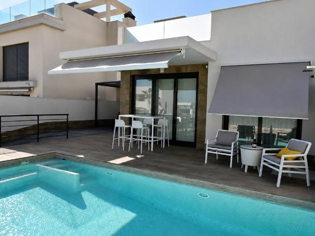 Casa chalet en Venta en San Miguel de Salinas