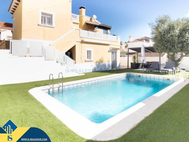 Casa chalet en Venta en San Miguel de Salinas