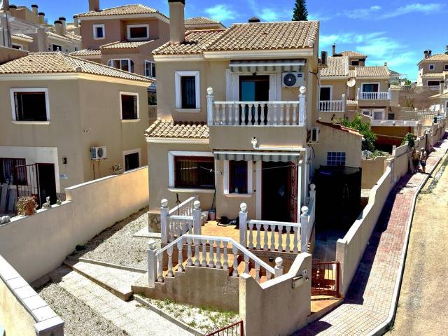 Casa chalet en Venta en San Miguel de Salinas