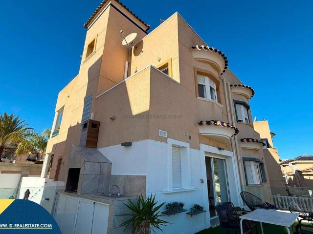 Casa chalet en Venta en San Miguel de Salinas
