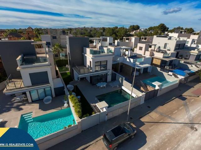 Casa chalet en Venta en San Miguel de Salinas