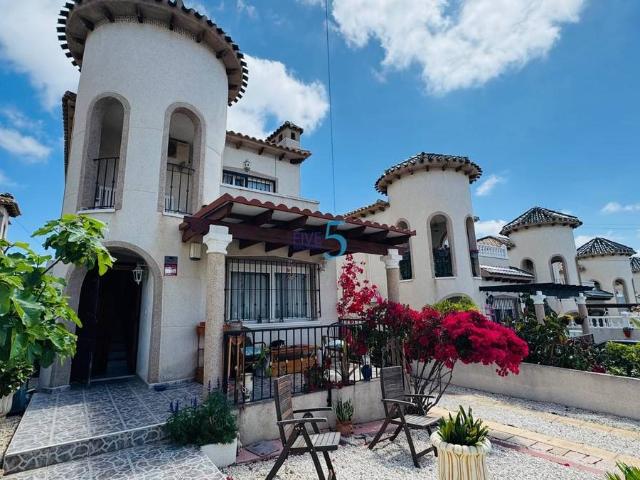 Casa chalet en Venta en San Miguel de Salinas