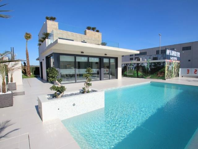 Casa Chalet en Venta en San Miguel De Salinas Alicante