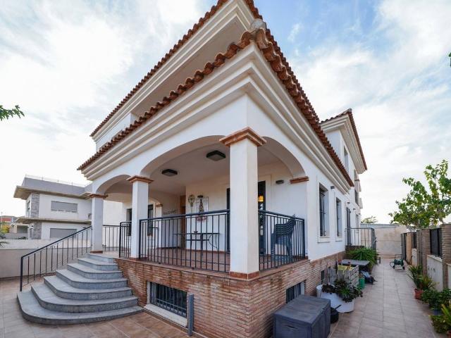 Casa chalet en Venta en San Pedro del Pinatar ciudad