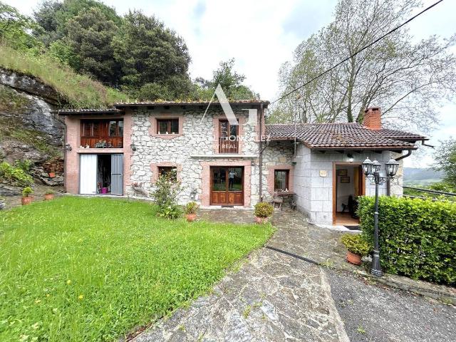 Casa chalet en Venta en San Vicente de la Barquera