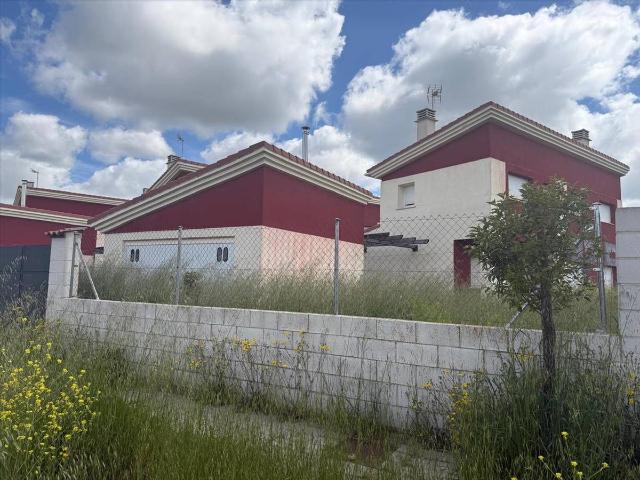 Casa chalet en Venta en Sanchidrián