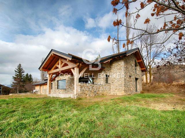 Casa chalet en Venta en Saillagouse