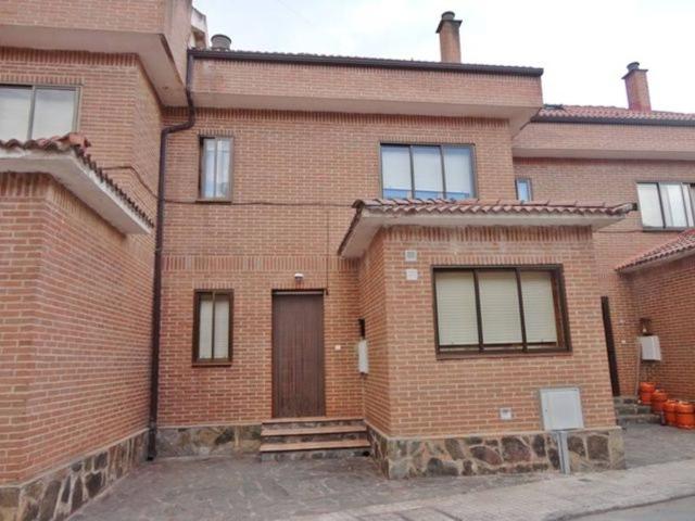 Casa chalet en Venta en Salas de los Infantes