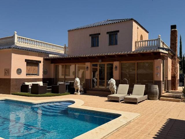 Casa chalet en Venta en Salinas