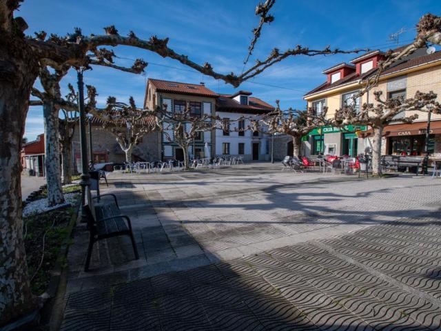Casa chalet en Venta en Sariego