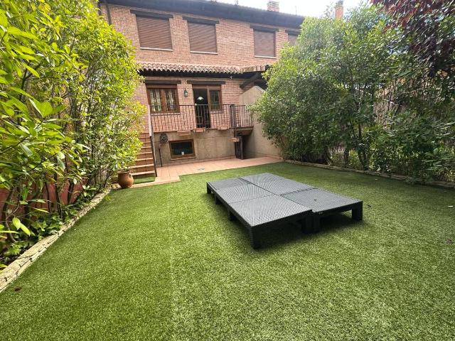 Casa chalet en Venta en Sariegos