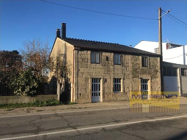 Casa chalet en Venta en Sarria