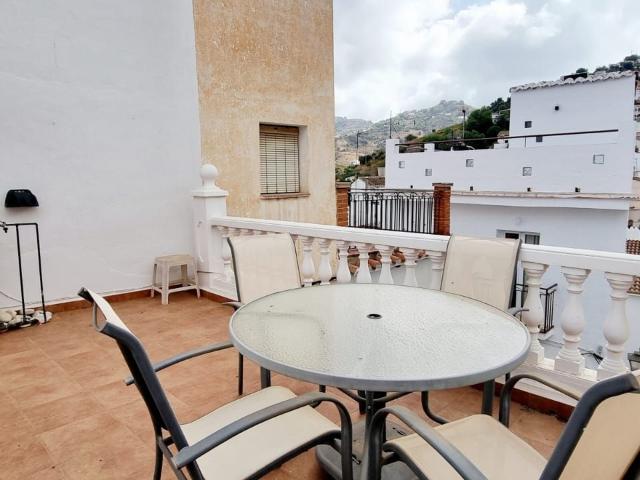 Casa chalet en Venta en Sayalonga