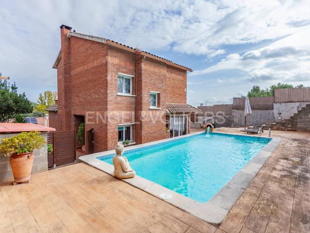 Casa chalet en Venta en Sentmenat